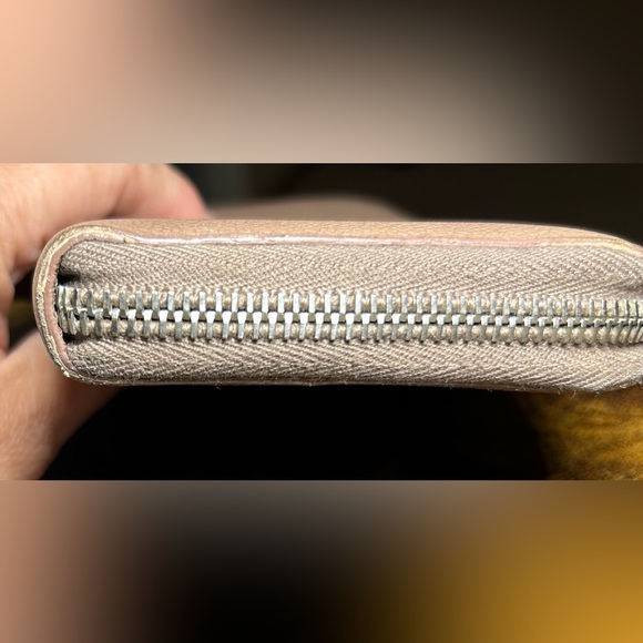 Saint Laurent Round Zipper Long Wallet - Picture 7 of 16